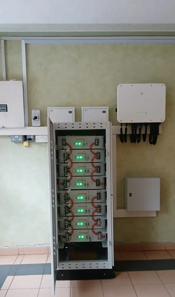 Solar battery storage system